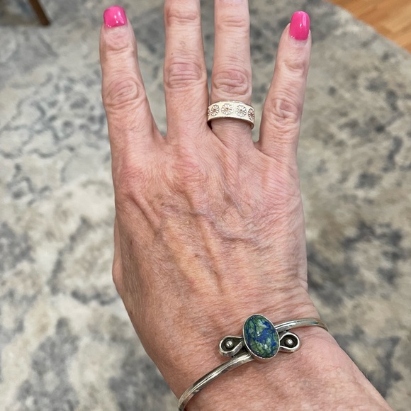 Sterling Silver Southwestern Azurite Crystal Dainty Cuff Bracelet.. NWOT - Picture 2 of 8